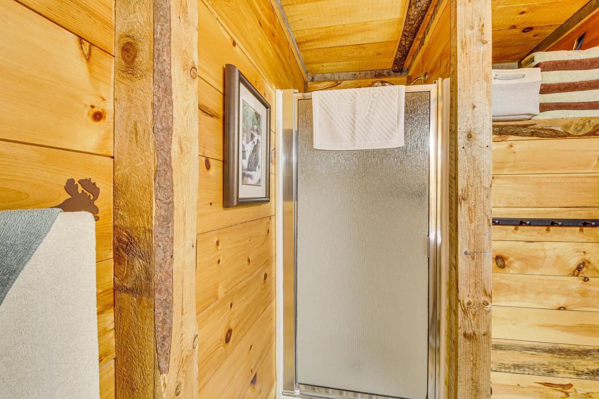 Rustic Searsport Cabin Loft And Sunroom On 10 Acres Kültér fotó