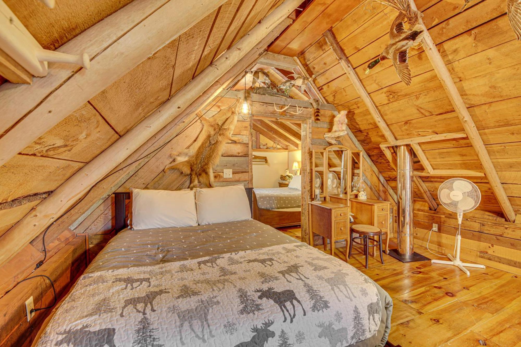 Rustic Searsport Cabin Loft And Sunroom On 10 Acres Kültér fotó