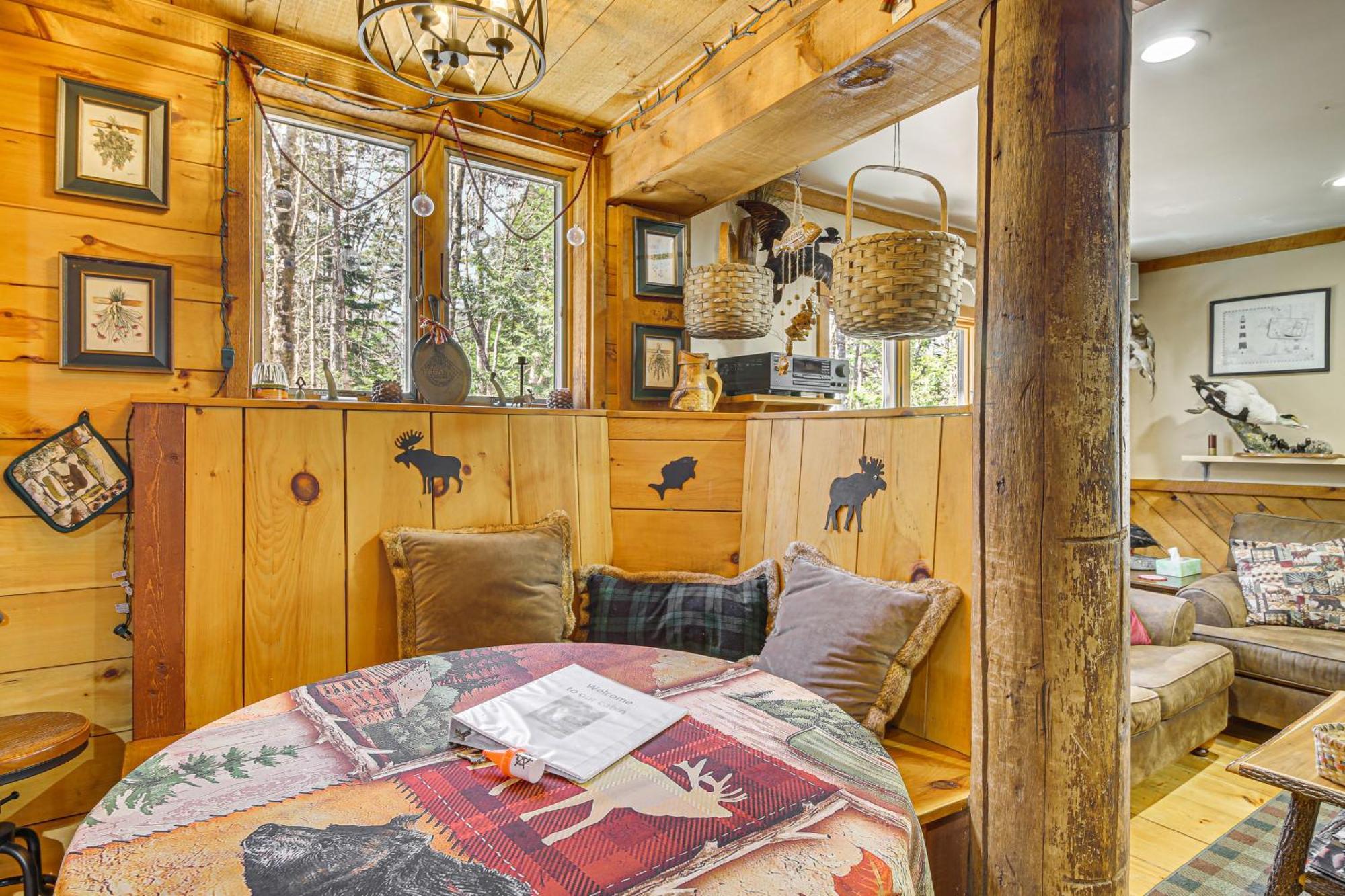 Rustic Searsport Cabin Loft And Sunroom On 10 Acres Kültér fotó