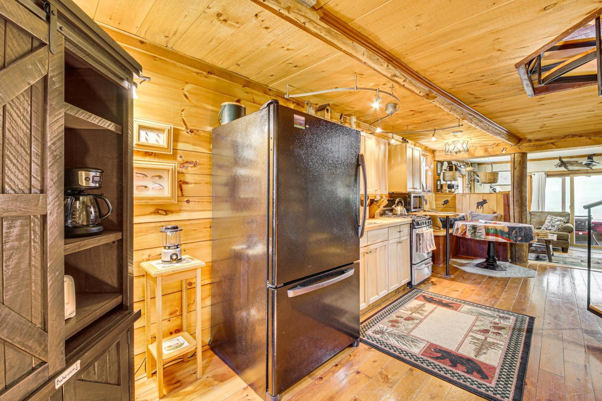 Rustic Searsport Cabin Loft And Sunroom On 10 Acres Kültér fotó
